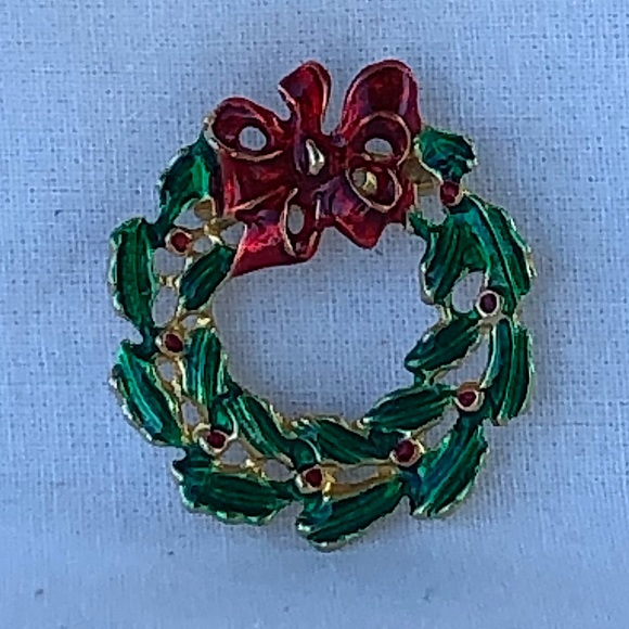Christmas Wreath Pin Brooch Green Enamel Wreath Red Bow Goldtone VNTG EUC - Picture 7 of 7